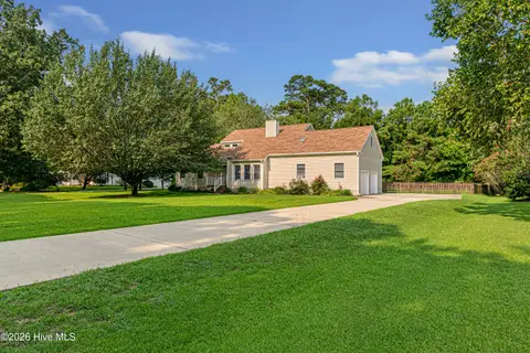 415 Hillcrest Drive, Morehead City