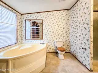 107 Bluebird Drive, Elizabeth City, NC 27909 – photo 12: Primary Bathroom