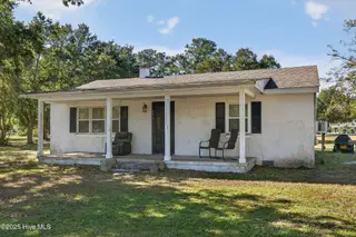 202/234 Sloop Point Road, Hampstead, NC 28443 — 4-bedroom manufactured home, Hampstead, NC, photo 6 of 55: 202SloopPointRoad-1