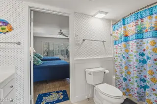 289 Salter Path Road 10, Pine Knoll Shores, NC 28512 – photo 10: Shared Bath
