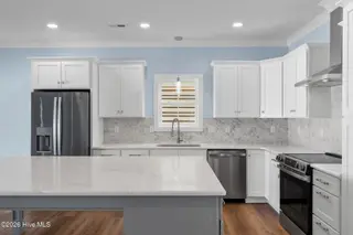 214 NE 38th Street, Oak Island, NC 28465 – photo 7