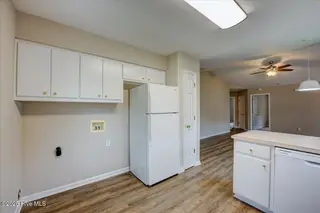 3624 Elizabeth Avenue, New Bern, NC 28562 – photo 6: Kitchen