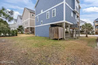 308 Oceanaire Lane, Surf City, NC 28445 – photo 3: 4-web-or-mls-IMG_7772