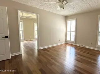 434 Semmes Drive, Wilmington, NC 28412 — 4-bedroom home in Pine Valley Estates, Wilmington, NC, photo 15 of 34: IMG_9803