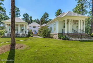 124 Chesterfield Drive, Pinehurst, NC 28374 – photo 4: Backyard