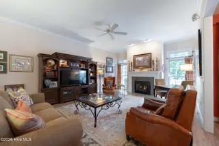 29 Abbottsford Drive, Pinehurst, NC 28374 — 3-bedroom home in Pinewild CC, Pinehurst, NC, photo 9 of 68: DSC_8431