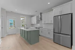 207 Spartanburg Avenue 2, Carolina Beach, NC 28428 – photo 7: 6-web-or-mls-BTS08841