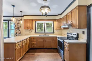 1398 Old Mill Creek Road SE, Winnabow, NC 28479 — 3-bedroom home, Winnabow, NC, photo 8 of 57