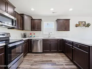 191 Moonstone Court, Jacksonville, NC 28546 – photo 9: 28-web-or-mls-191 Moonstone Ct 68