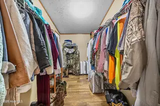 1221 Arvida Spur Road, Rocky Point, NC 28457 – photo 14: 17_closet