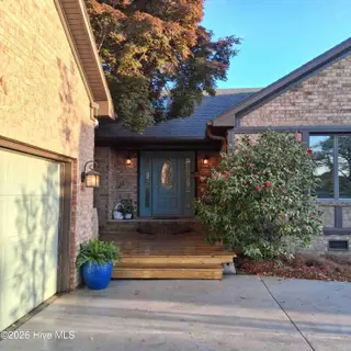 824 Pelican Drive, New Bern, NC 28560 – photo 1: Welcome!