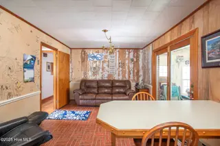 2596 Cedar Island Road, Cedar Island, NC 28520 — 3-bedroom home, Cedar Island, NC, photo 16 of 27: 2596 CEDAR ISLAND ROAD (24)
