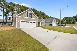 2301 Rhinestone Drive, Winterville, NC 28590 – photo 5: 5-web-or-mls-BLS_0006 (1)