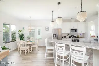402 Taylorwood Drive, Beaufort, NC 28516 – photo 13: 10