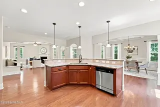 195 Glenmoor Drive, Southern Pines, NC 28387 – photo 6: 14-web-or-mls-DSC04918