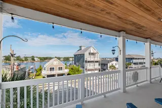 910 Canal Drive Unit B, Carolina Beach, NC 28428 — 4-bedroom condo, Carolina Beach, NC, photo 17 of 55: images-17