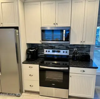 618 N Shore Drive, Surf City, NC 28445 – photo 3: IMG_2553