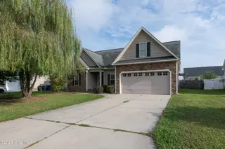 820 Megan Drive, Greenville, NC 27834 – photo 5: 820_Megan-4