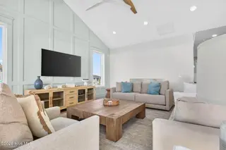 354 E First Street, Ocean Isle Beach, NC 28469 – photo 12: 059-kahunaphoto