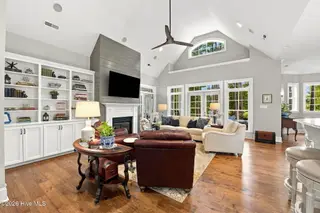3725 Viridian Trace, New Bern, NC 28562 — 4-bedroom home in Carolina Colours, New Bern, NC, photo 9 of 57: 27-web-or-mls-DSC_0285_edit