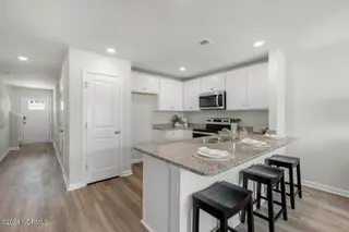 5812 Harebell Road Unit 206, Leland, NC 28451 – photo 6: Kitchen
