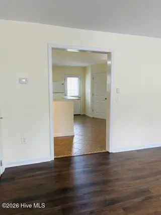 312 Comanche Trail, Havelock, NC 28532 – photo 6: IMG_6093