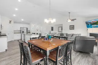 231 Independence Boulevard, Newport, NC 28570 – photo 7: Dining/LR combo