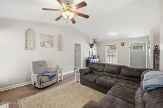211 Nottingham Drive, Havelock, NC 28532 – photo 11: 25-web-or-mls-DSC_4301