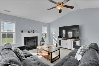 105 Cavalier Drive, Jacksonville, NC 28546 – photo 7: 005_6g8a8845_536