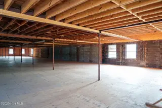 124 W Main Street, Aberdeen, NC 28315 – photo 19: 20 124 W Main Interior 2nd Floor