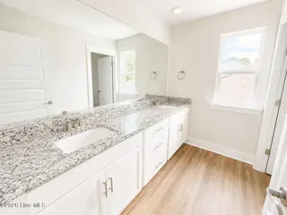 8611 Blue Haw Way Lot 124, Leland, NC 28451 — 5-bedroom home in Indigo Preserve, Leland, NC, photo 17 of 33: Secondary Bath