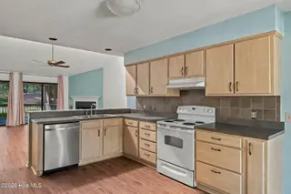 36 Martin Drive Unit E, Whispering Pines, NC 28327 – photo 11: 11_DSCF8002