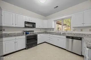 622 Redwood Drive, Southern Pines, NC 28387 – photo 24: 48-web-or-mls-IMG_9980