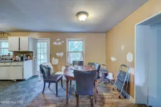 2128 Yaupon Drive, Wilmington, NC 28401 — 3-bedroom home in Greenfield Lake Estates, Wilmington, NC, photo 11 of 22: 2128YauponDrive-7