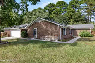1101 Hunting Ridge Road, Wilmington, NC 28412 — 4-bedroom home in Echo East, Wilmington, NC, photo 3 of 41: Front Exterior (47)