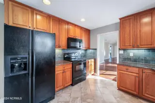223 Riverbend Road, Jacksonville, NC 28540 – photo 9: Kitchen