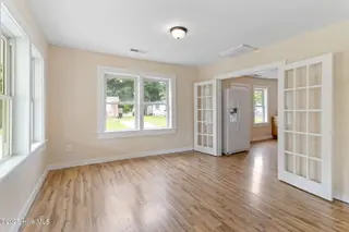 1319 Moore Street, Elizabeth City, NC 27909 – photo 12: 12-web-or-mls-moo-12
