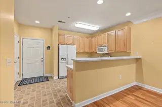 250 Woodlands Way Unit 14, Calabash, NC 28467 — 3-bedroom condo in Woodlands @ Crow Creek, Calabash, NC, photo 11 of 49: Kitchen