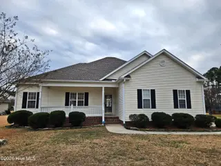 7 Edgewater Drive, Smithfield, NC 27577 – photo 1: 20260123_161041