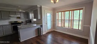 1705 Crawfords Pointe Drive, Greenville, NC 27834 — 3-bedroom home in Crawfords Pointe, Greenville, NC, photo 4 of 23