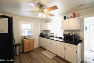 103 Cactus Street, Newport, NC 28570 – photo 7: Light & Bright Kitchen
