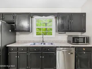 116 Sweetwater Drive, Jacksonville, NC 28540 – photo 16: a02a0066