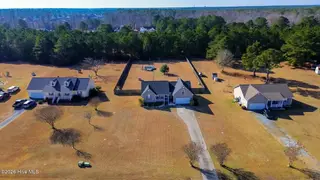 327 Oakmont Drive, Hampstead, NC 28443 – photo 5: 327 Oakmont Dr, (22)