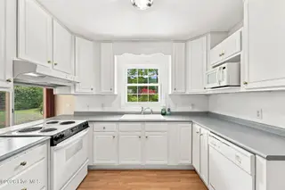 285 Mcdairmid Road, Pinehurst, NC 28374 – photo 5: 24-web-or-mls-IMG_6598