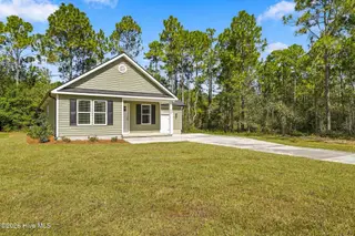 587 Greenmoss Road, Southport, NC 28461 — 2-bedroom home, Southport, NC, photo 2 of 45: 587GreenmossRd-1