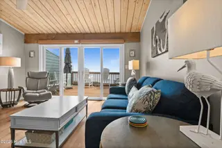 535 Salter Path Road Unit 2, Pine Knoll Shores, NC 28512 – photo 3: Living Area