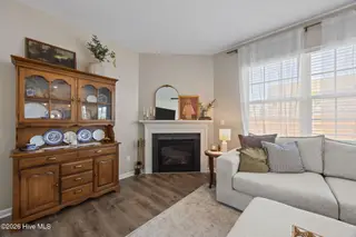 1015 Montford Drive, New Bern, NC 28562 – photo 12: 33-web-or-mls-0C0A1195