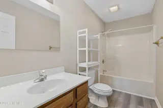 219 N Lake Keziah Drive, Southport, NC 28461 — 3-bedroom home in Boiling Spring Lakes, Southport, NC, photo 20 of 30: 219NLakeKeziahDr - 11