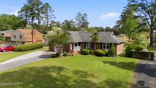 253 Shoreline Drive, New Bern, NC 28562 – photo 4: 3-web-or-mls-dji_20260406112027_0390_d
