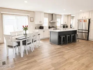 2084 Spring Garden Road, New Bern, NC 28562 — 5-bedroom manufactured home in Spring Garden, New Bern, NC, photo 3 of 19: Dining room/Kitchen